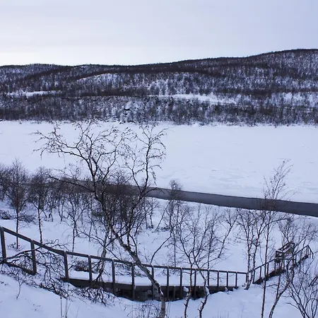 Chalet Osman Kelohovi *
