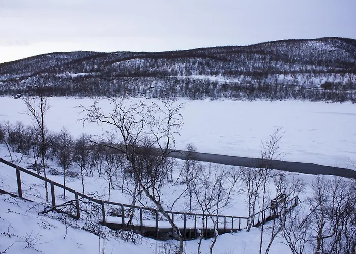 Chalet Osman Kelohovi *